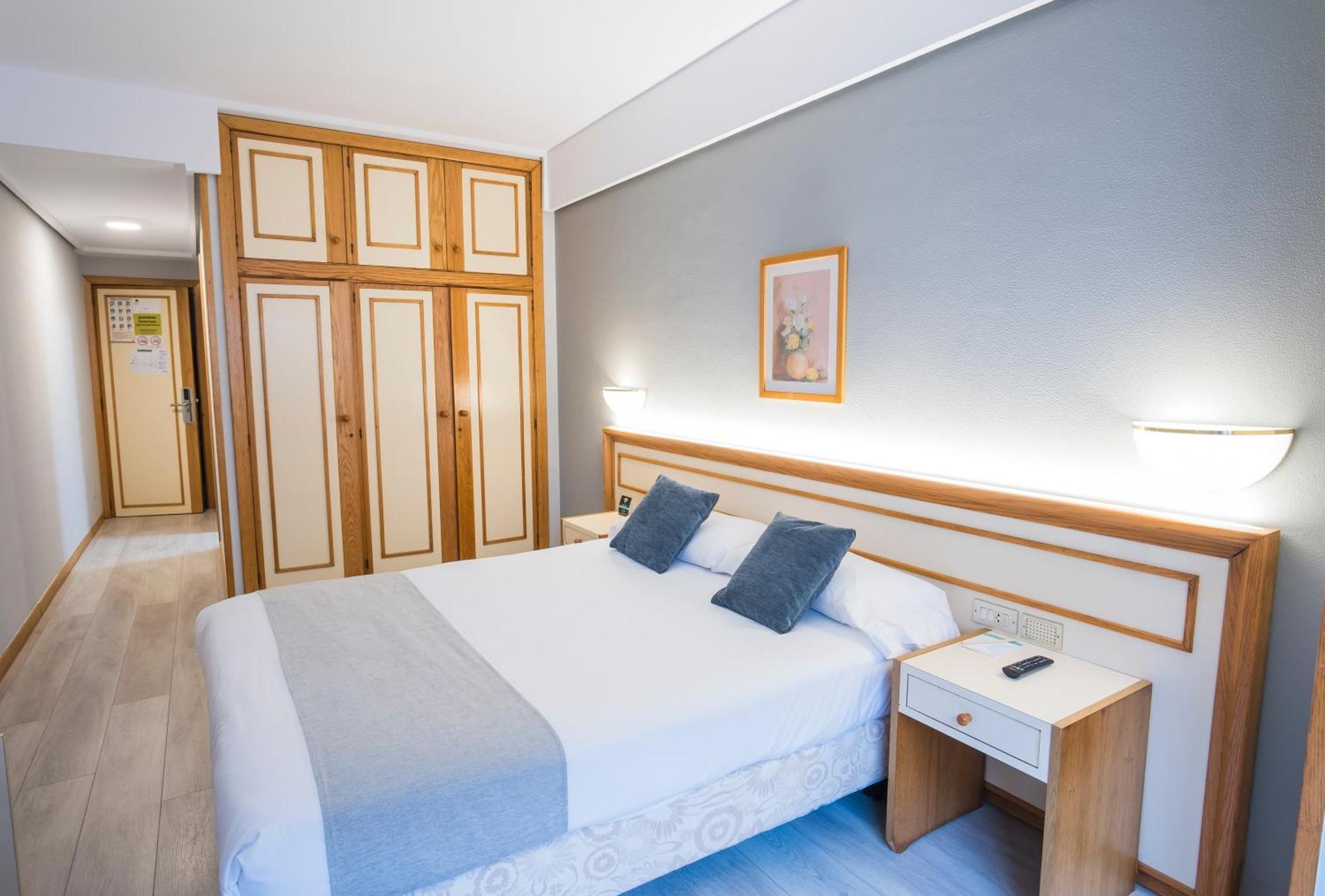 Hotel Alda Бойро Екстериор снимка