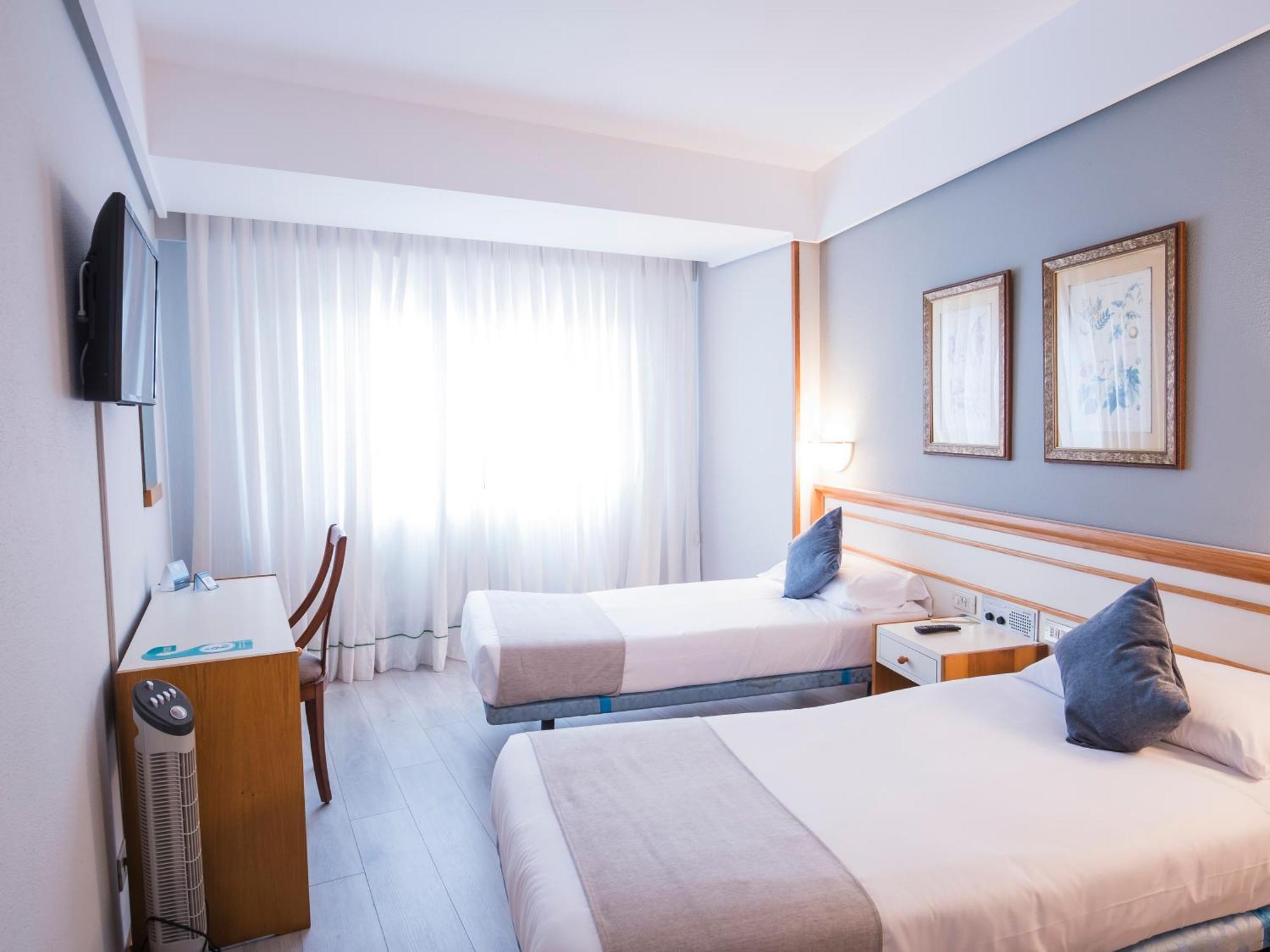 Hotel Alda Бойро Екстериор снимка