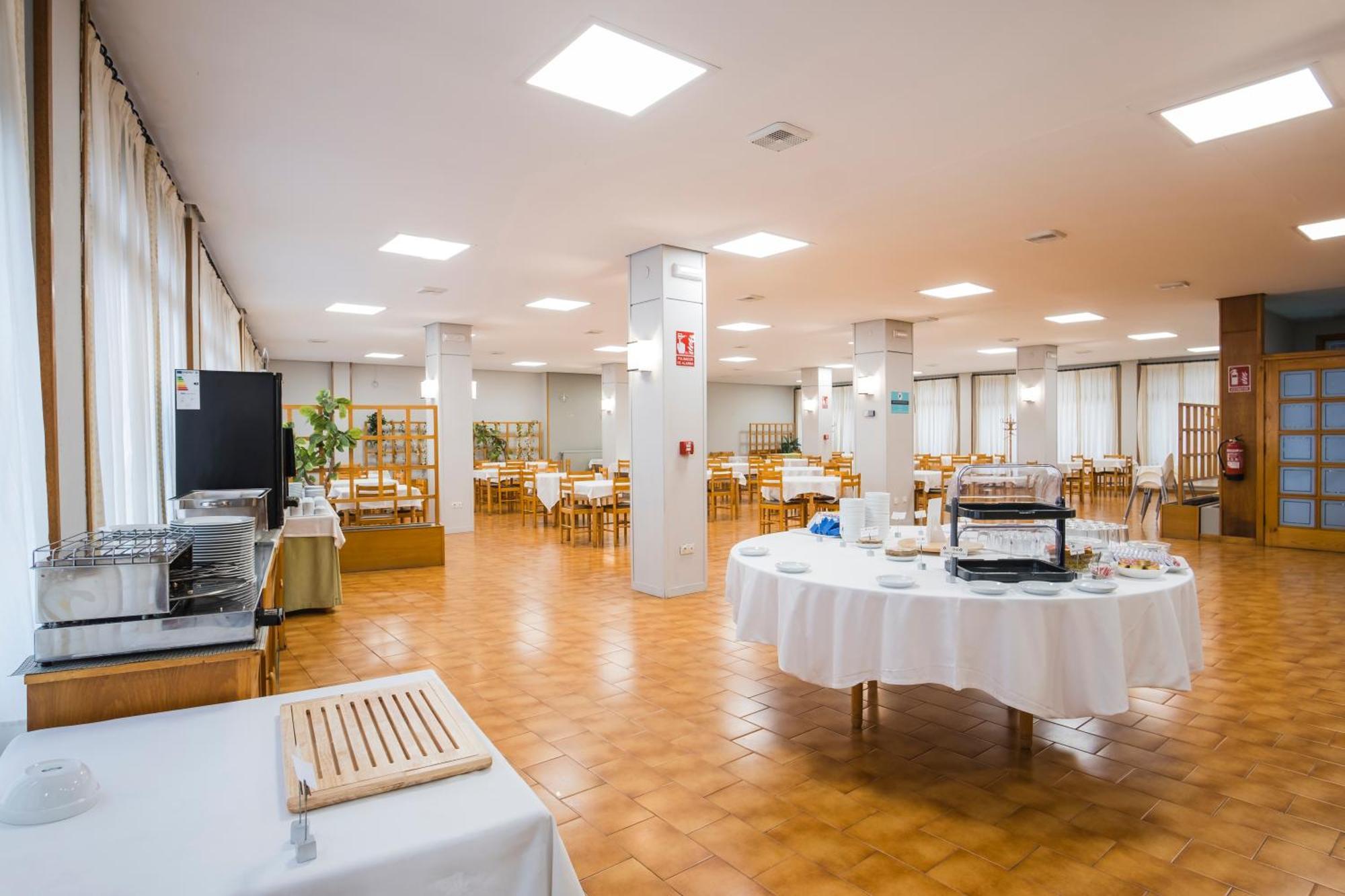 Hotel Alda Бойро Екстериор снимка