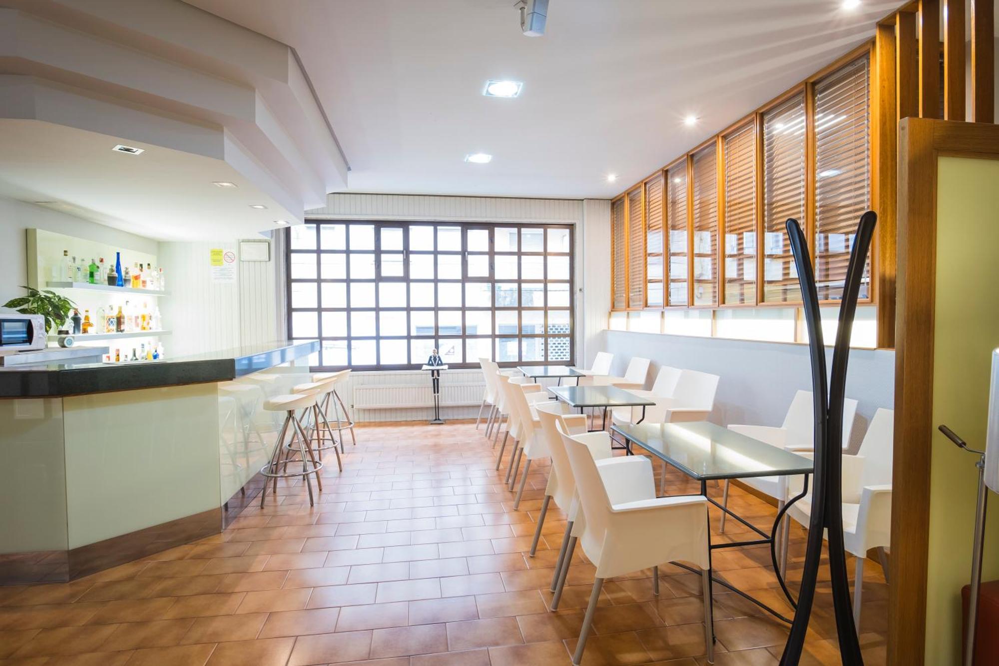 Hotel Alda Бойро Екстериор снимка