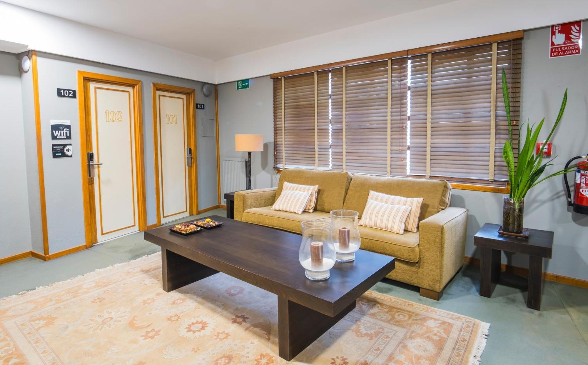 Hotel Alda Бойро Екстериор снимка