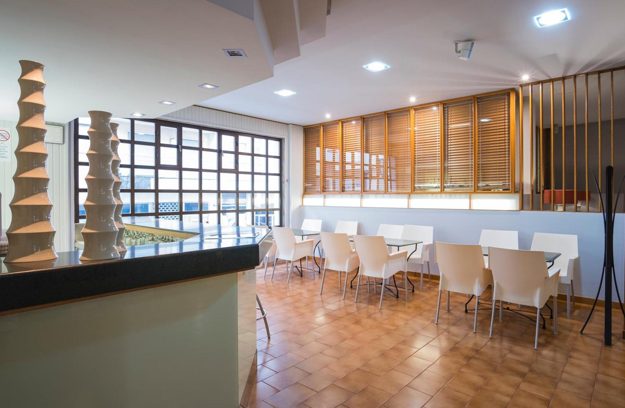 Hotel Alda Бойро Екстериор снимка