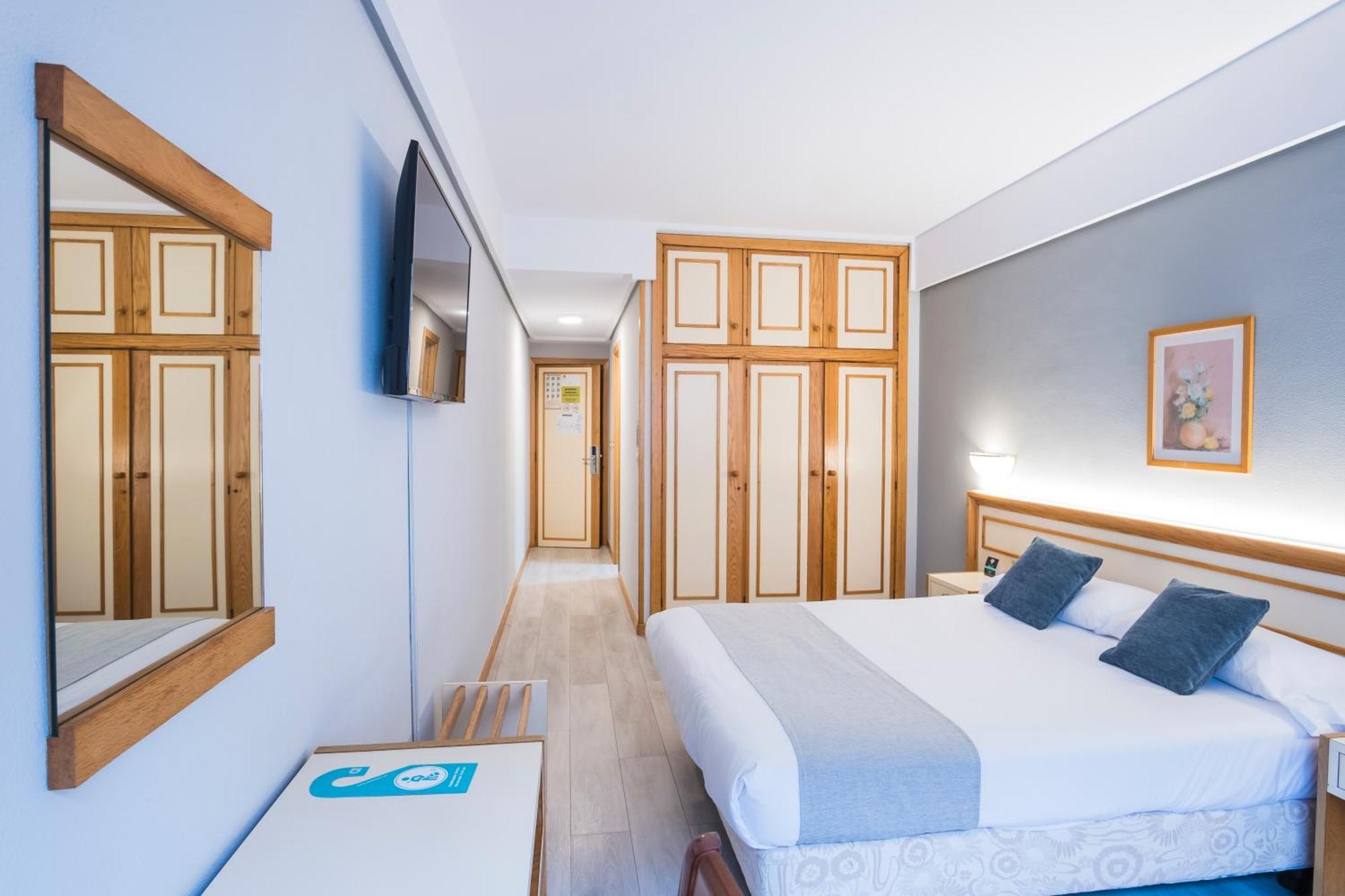 Hotel Alda Бойро Екстериор снимка