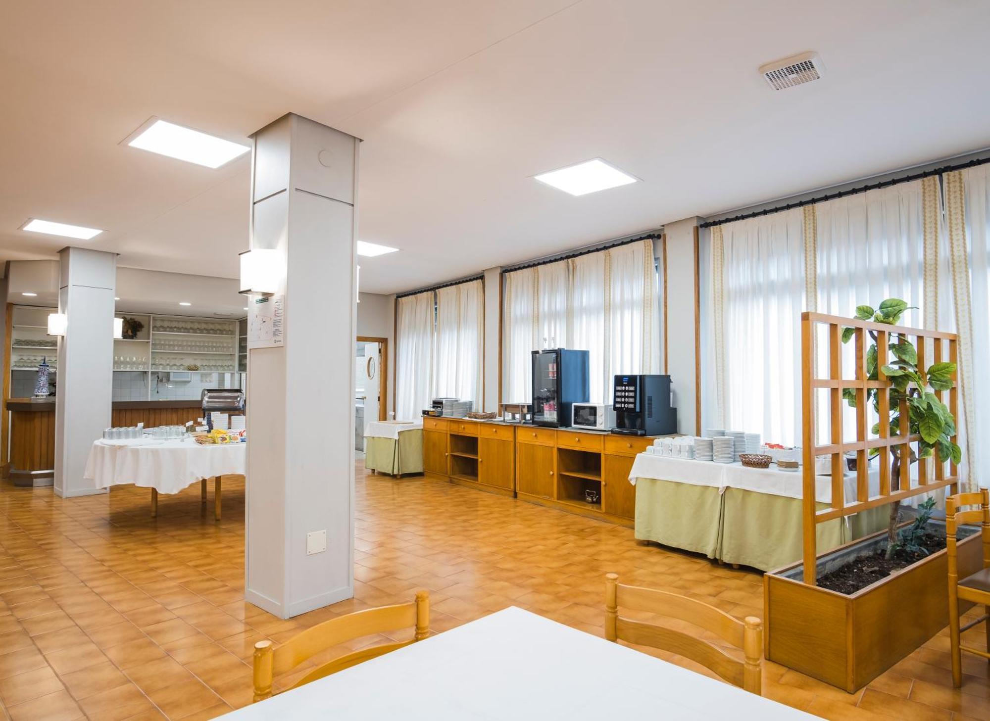 Hotel Alda Бойро Екстериор снимка