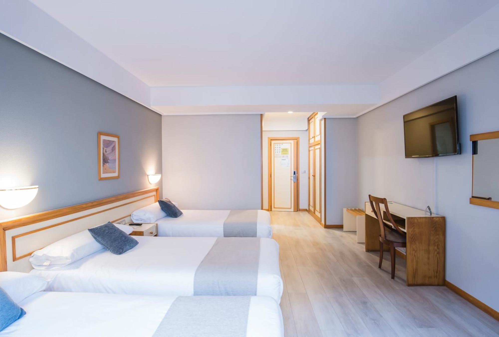 Hotel Alda Бойро Екстериор снимка