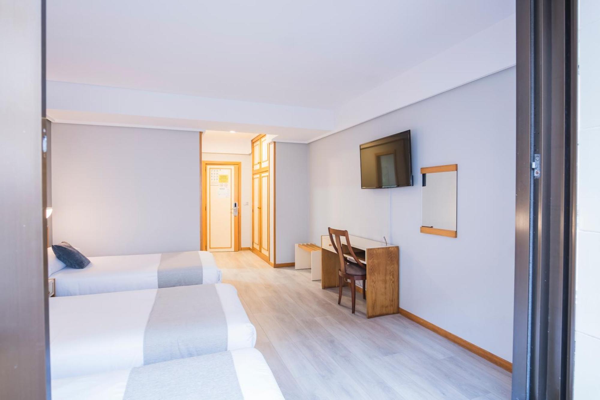 Hotel Alda Бойро Екстериор снимка